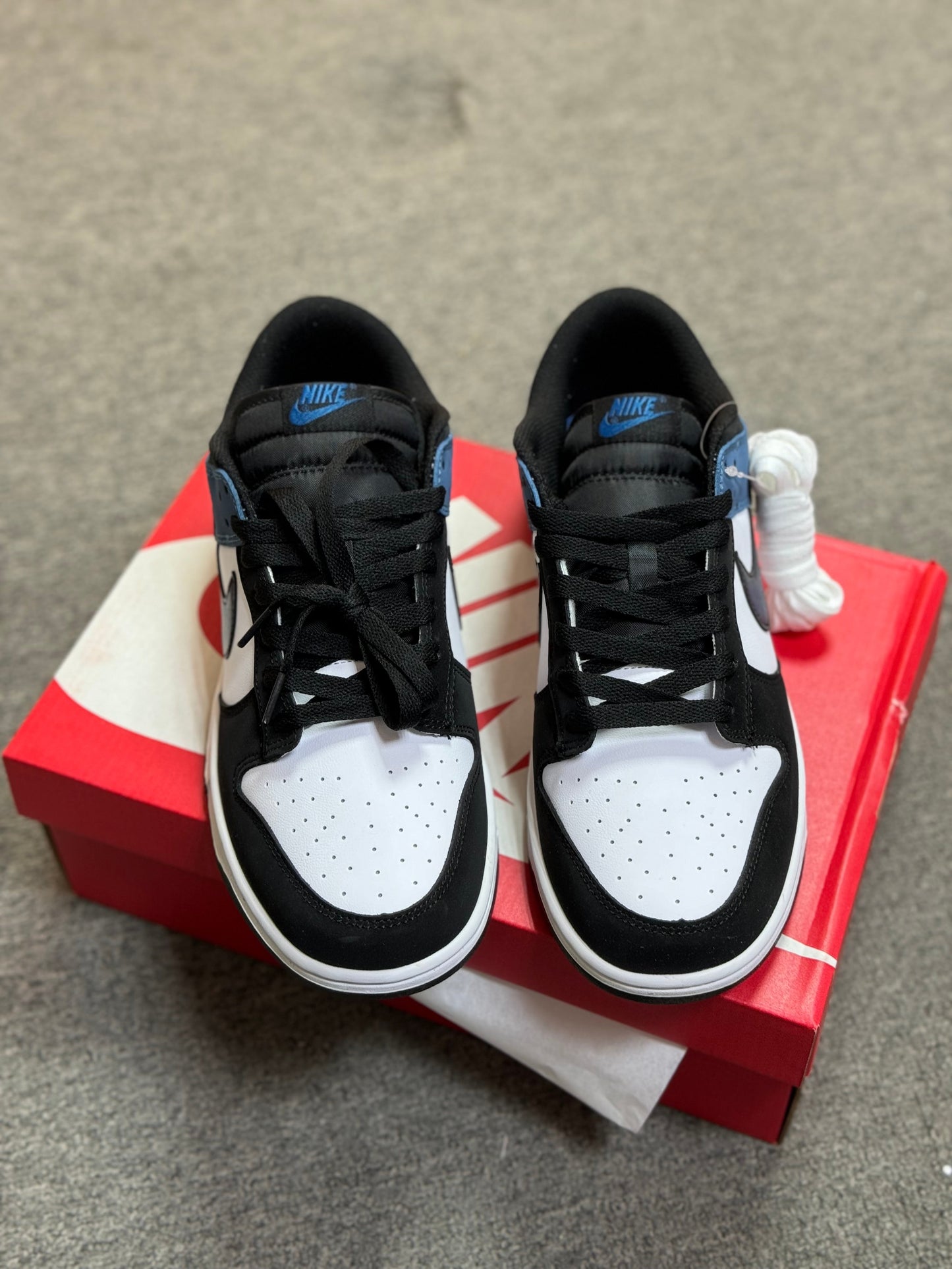 SB Dunk Low Industrial Blue