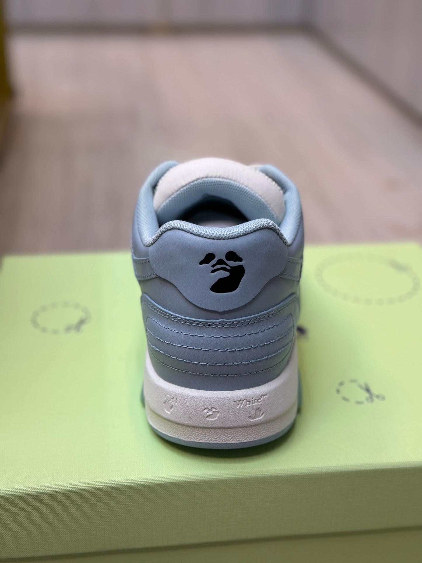 OFF WHITE Shoes