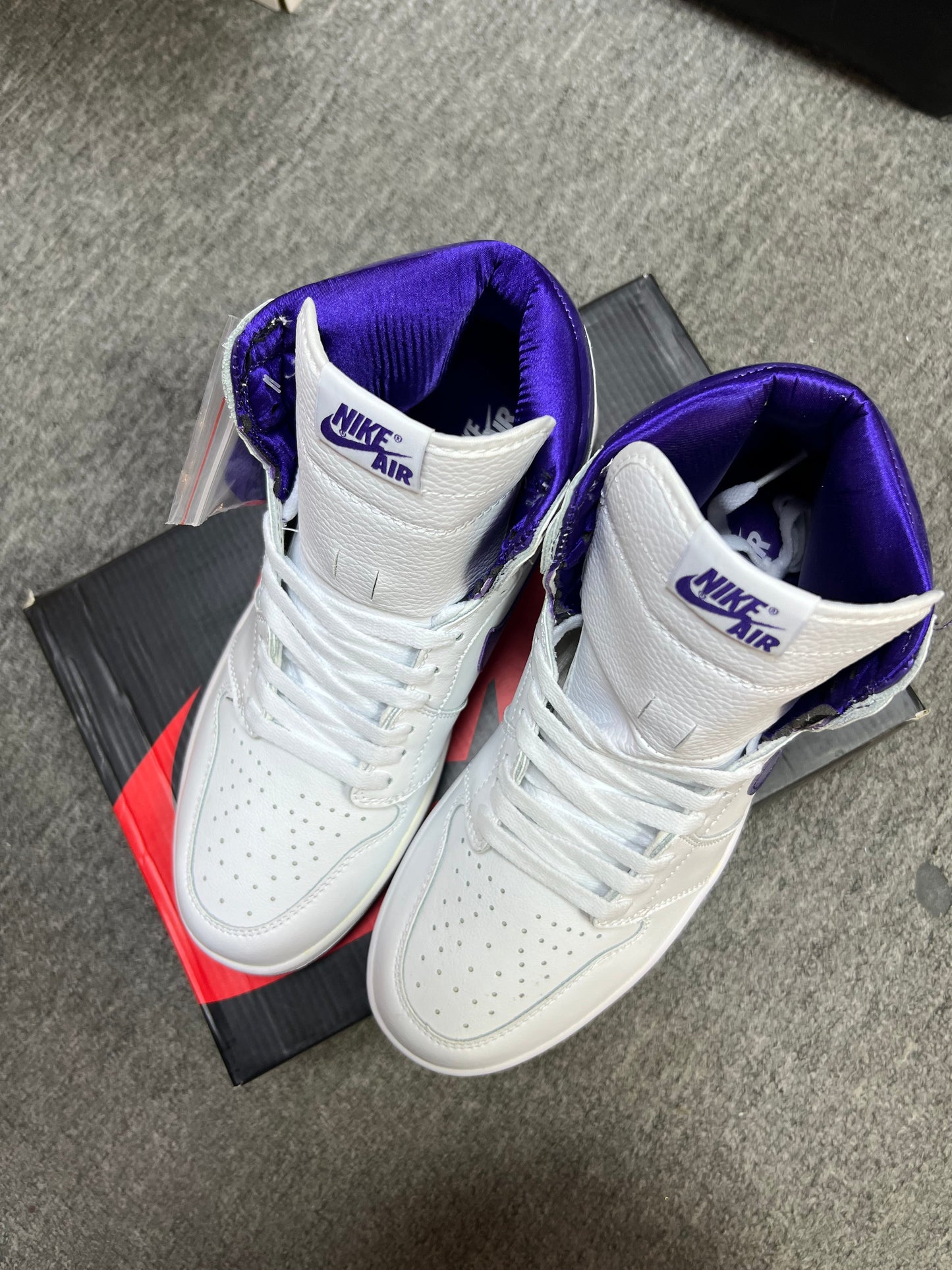 Jordan 1 Retro High OG Court Purple
