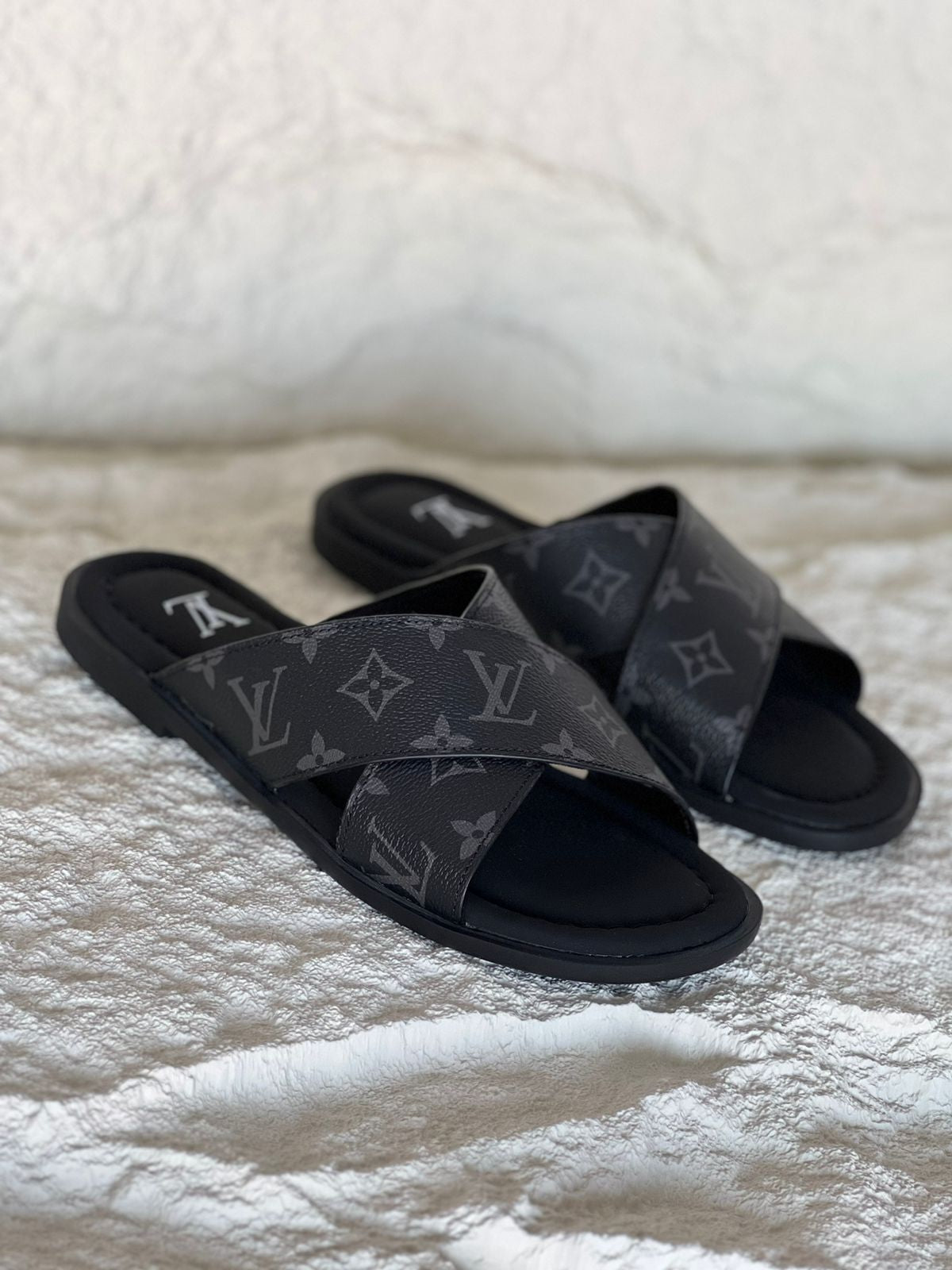 Louis Vuitton Slippers