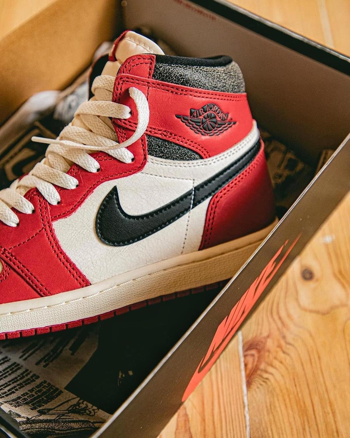 Jordan 1 Chicago Lost and Found