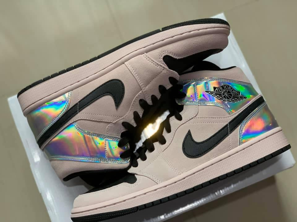 Jordan 1 Mid Dirty Powder Iridescent
