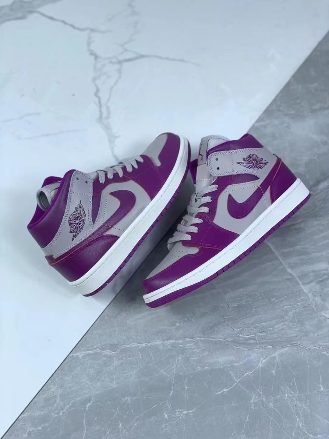 Jordan 1 Mid Magenta