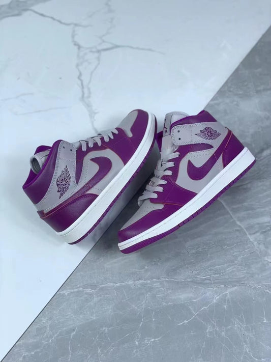 Jordan 1 Mid Magenta
