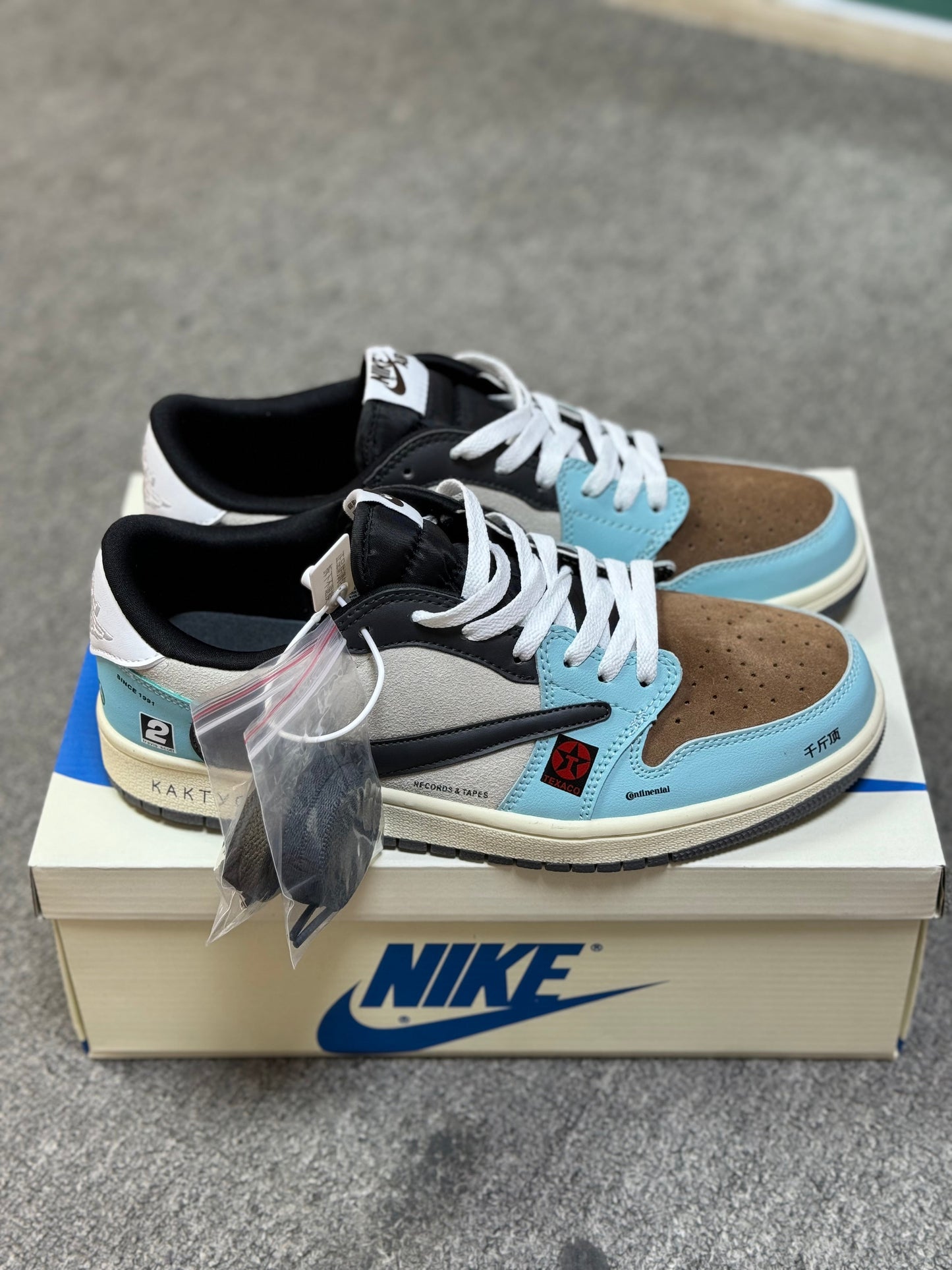 Travis Scott x Air Jordan JACKBOYS