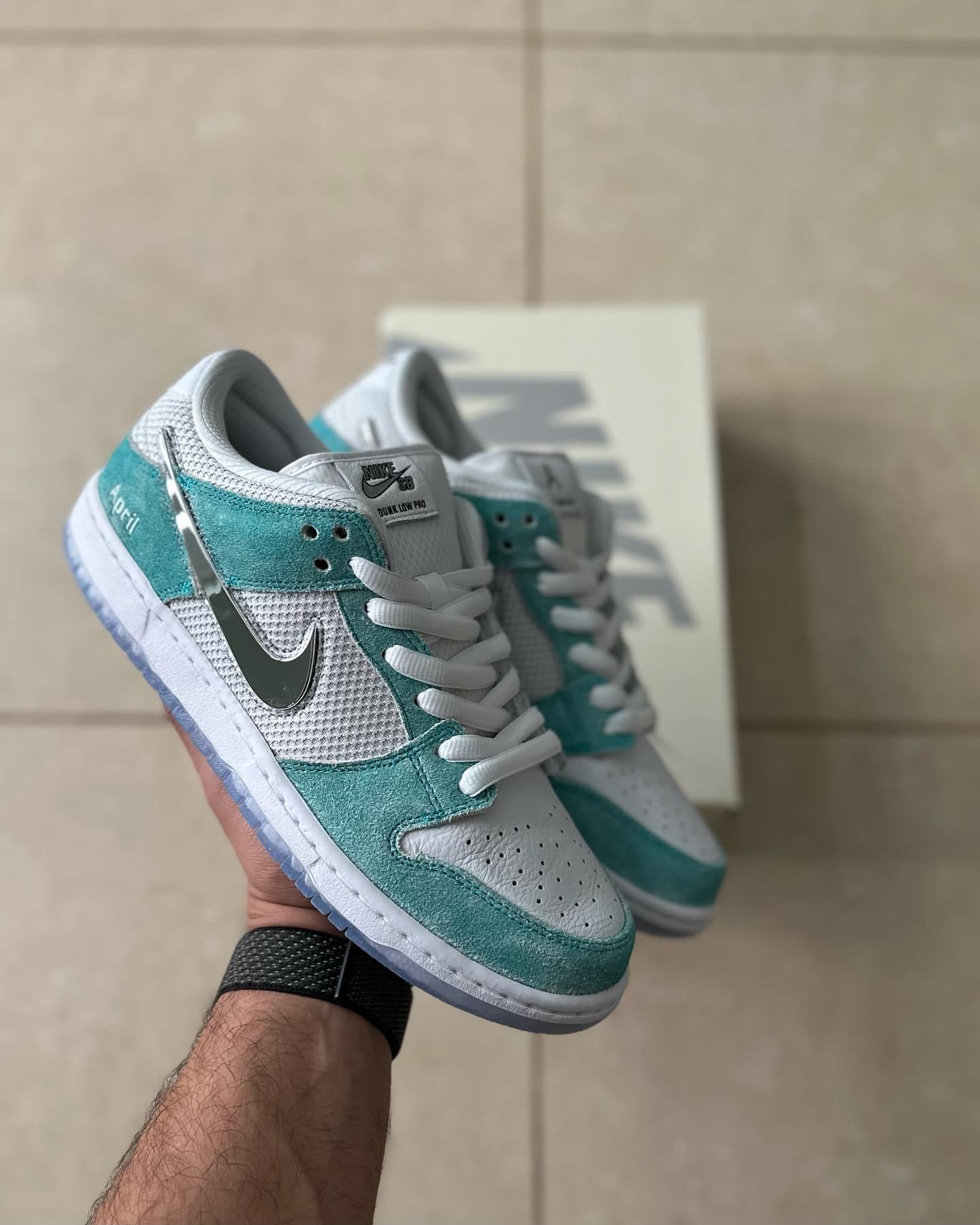 SB Dunk x April Skateboard “Turbo Green”