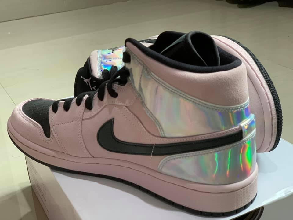 Jordan 1 Mid Dirty Powder Iridescent