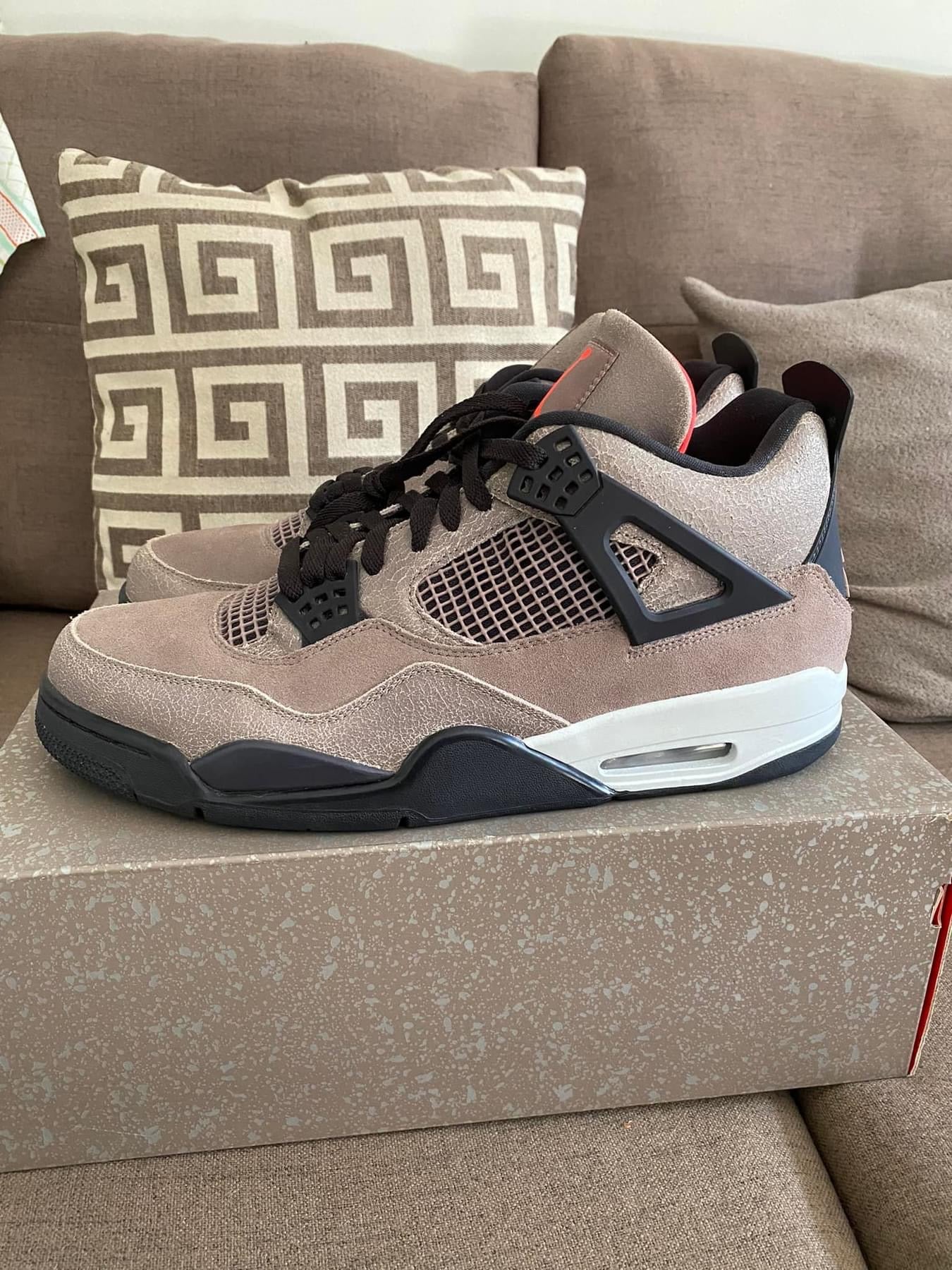 Jordan 4 Taupe Haze