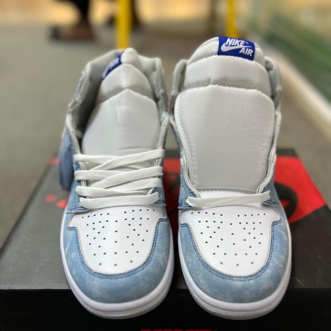 Jordan 1 High Hyper Royal