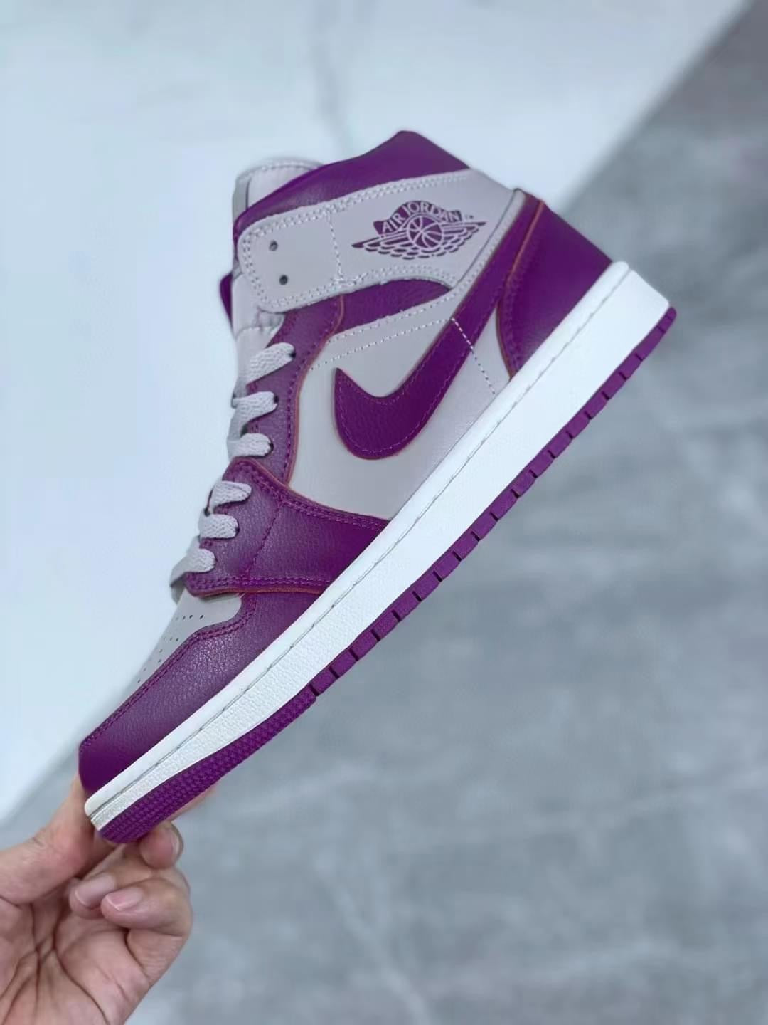 Jordan 1 Mid Magenta