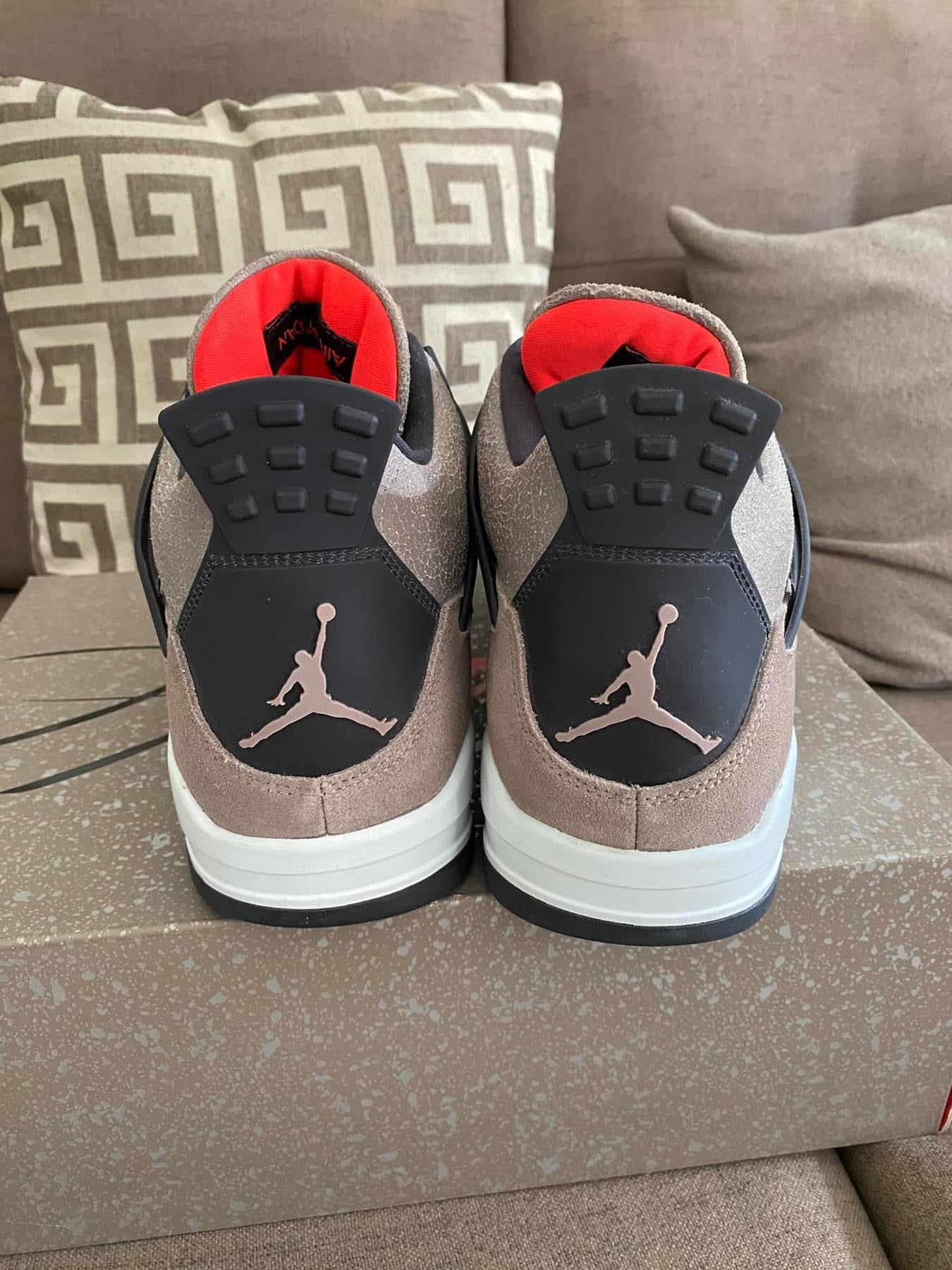 Jordan 4 Taupe Haze