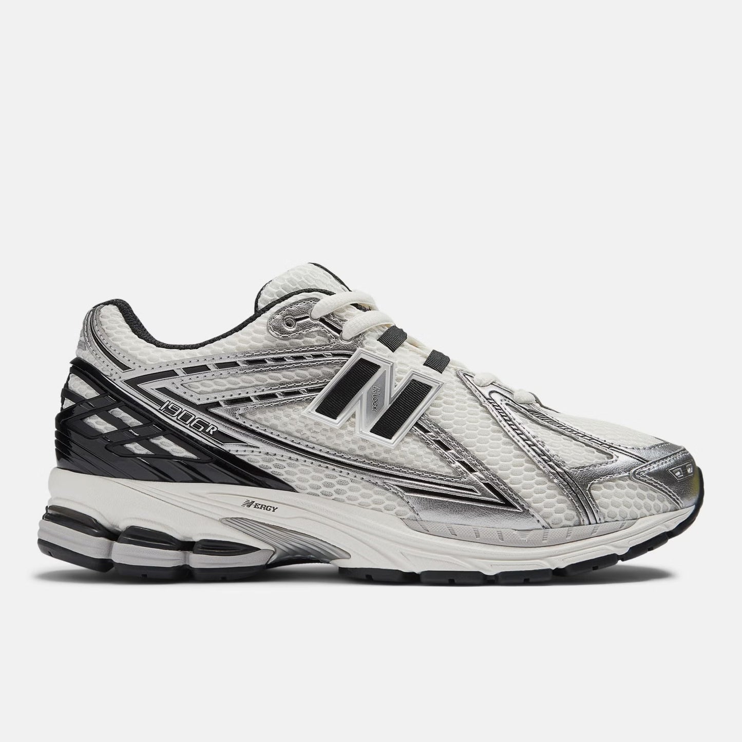 1906R Silver Metallic with Black and Sea Salt