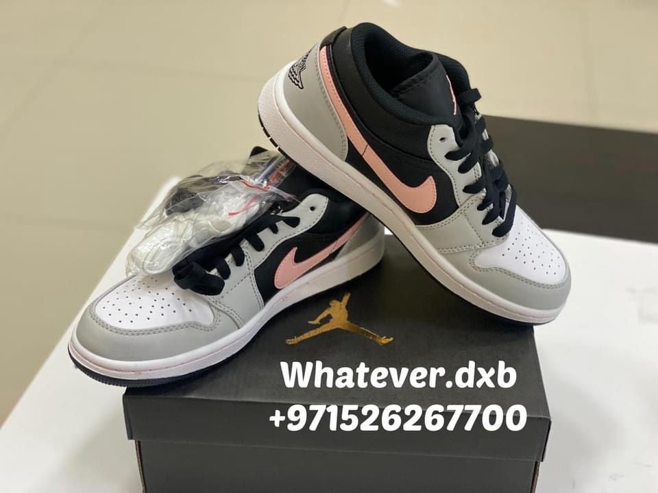 Jordan 1 Low Gray Pink