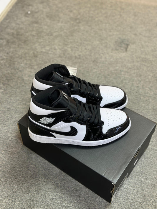 Jordan 1 Mid SE ASW "Black And White"